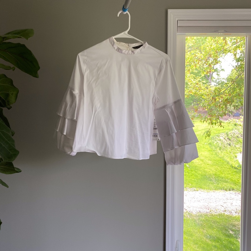 Zara | White bell sleeved blouse NWT